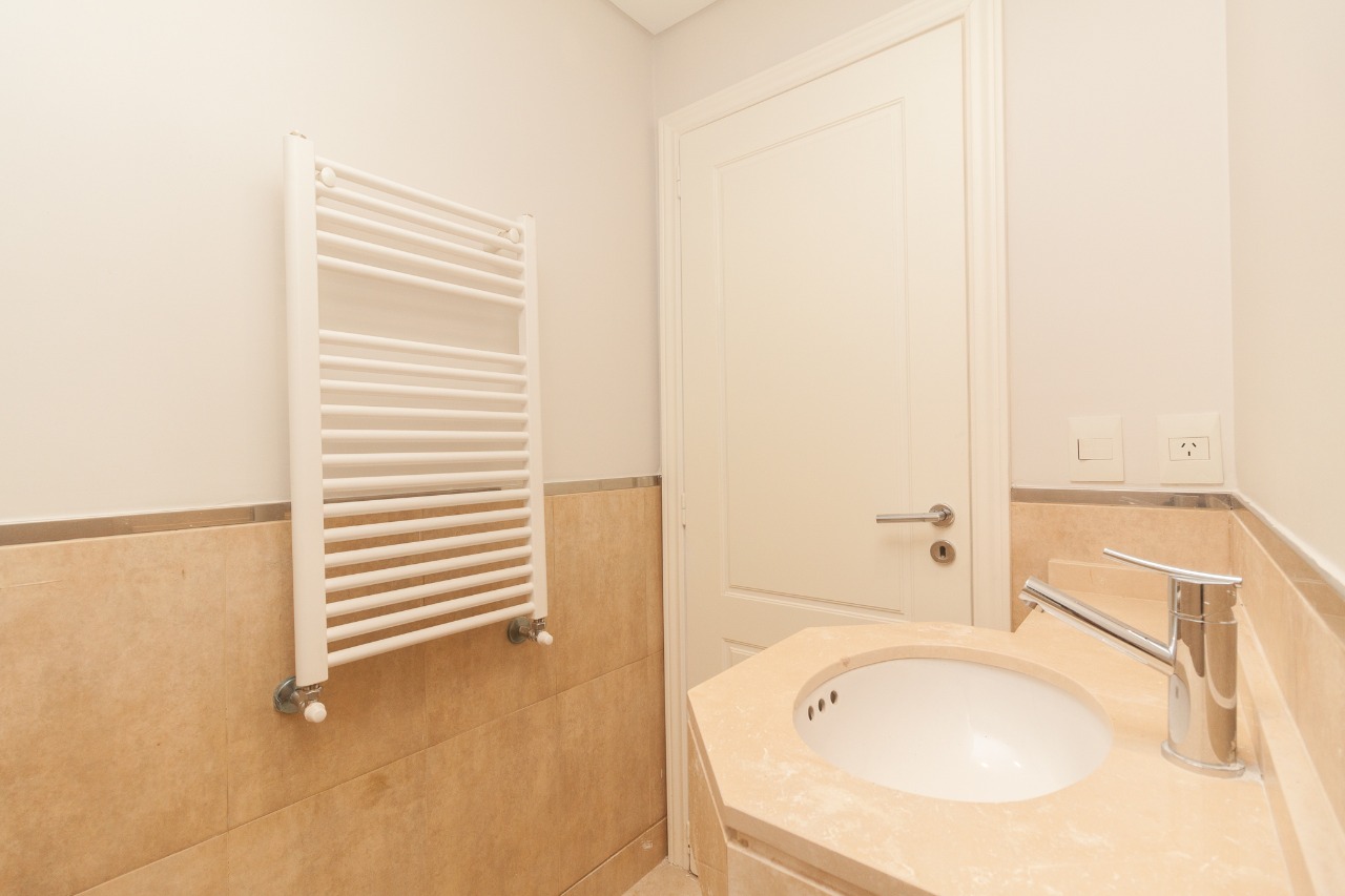 Mosconi — baño auxiliar